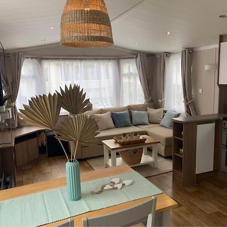 Cosy, Coastal Themed Holiday Home, Rockley Park, Poole, Dorset Dış mekan fotoğraf